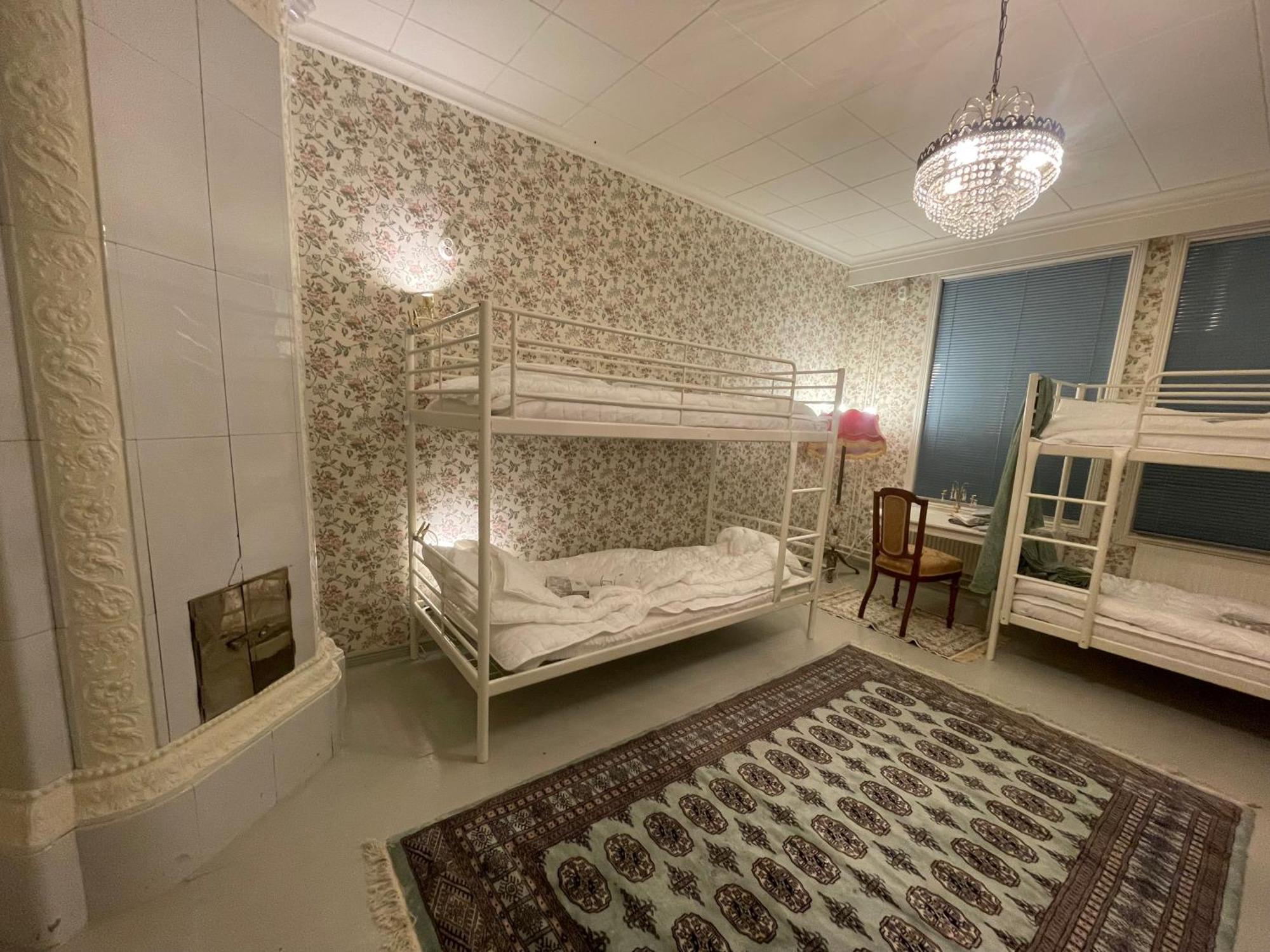 Hostel Cafe Huvila Оулу Екстер'єр фото